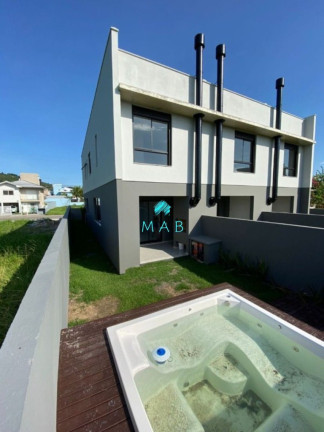 Imagem Casa com 3 Quartos à Venda, 127 m² em Cachoeira Do Bom Jesus - Florianópolis