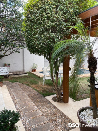 Imagem Casa com 4 Quartos à Venda, 220 m² em Vila Nova Conceição - São Paulo