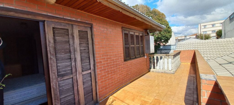 Imagem Casa com 5 Quartos à Venda,  em Rebouças - Curitiba