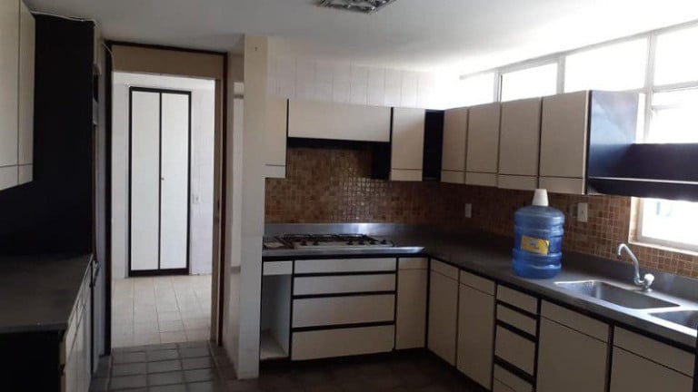 Imagem Apartamento com 3 Quartos à Venda, 284 m² em Boa Viagem - Recife