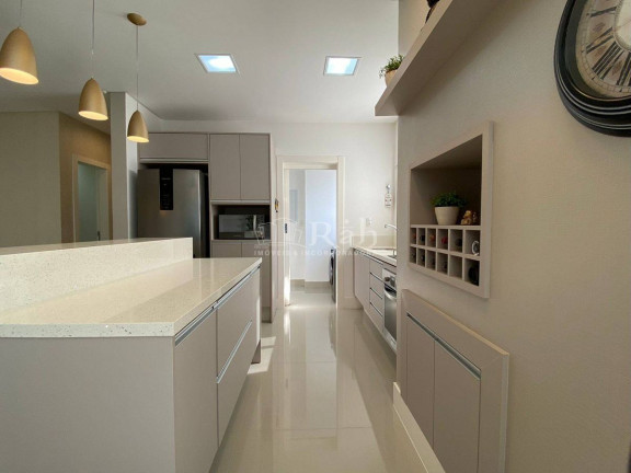 Imagem Apartamento com 3 Quartos à Venda, 128 m² em Centro - Balneário Camboriú