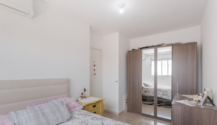 Imagem Apartamento com 2 Quartos à Venda, 48 m² em Sarandi - Porto Alegre