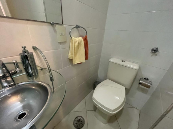 Imagem Apartamento com 4 Quartos à Venda, 120 m² em Pitangueiras - Guarujá