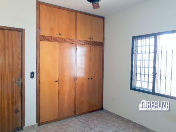 Imagem Casa com 4 Quartos à Venda, 480 m² em Santa Maria - Uberaba