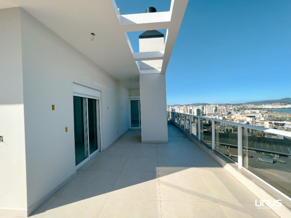 Imagem Cobertura com 3 Quartos à Venda, 377 m² em Kobrasol - São José