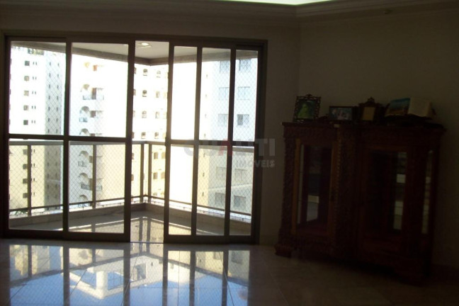 Imagem Apartamento com 4 Quartos para Alugar, 240 m² em Moema - São Paulo