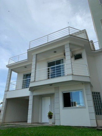 Imagem Casa com 3 Quartos à Venda, 247 m² em Barreiros - São José