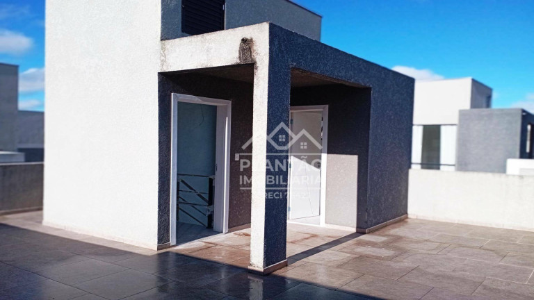 Foto do imóvel: Sobrado com 3 Quartos à Venda, 105 m² em Uberaba - Curitiba