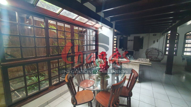 Imagem Casa com 4 Quartos à Venda, 460 m² em Caraguatatuba