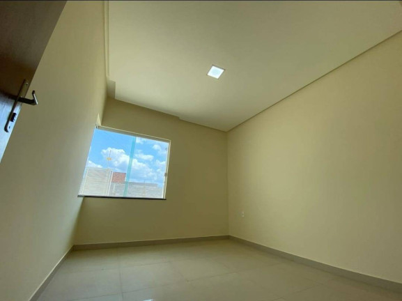 Imagem Casa com 3 Quartos à Venda, 195 m² em Mangabeira - Feira De Santana