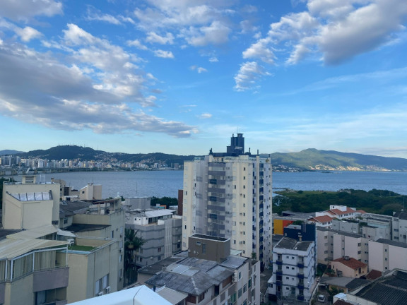 Imagem Cobertura com 3 Quartos à Venda, 297 m² em Coqueiros - Florianópolis