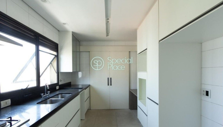 Imagem Apartamento com 3 Quartos à Venda, 380 m² em Moema - São Paulo