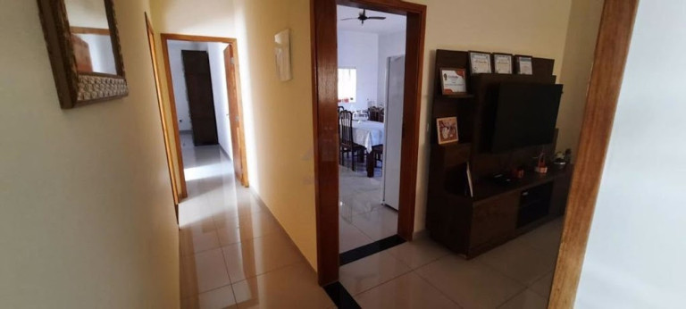 Imagem Casa com 3 Quartos à Venda, 185 m² em Centro - Guararapes