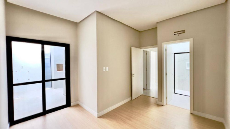 Imagem Imóvel com 3 Quartos à Venda, 74 m²