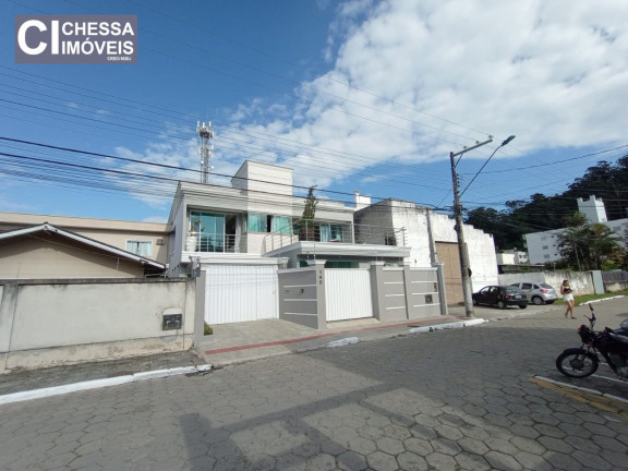 Imagem Casa com 6 Quartos à Venda, 377 m² em Fazenda - Itajaí