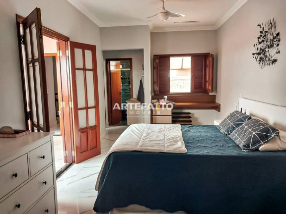 Imagem Casa com 4 Quartos à Venda, 257 m² em Centro - Barretos