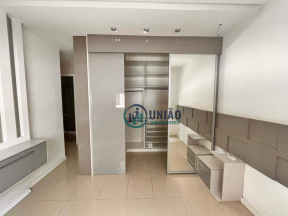 Imagem Apartamento com 2 Quartos à Venda, 75 m² em Charitas - Niterói