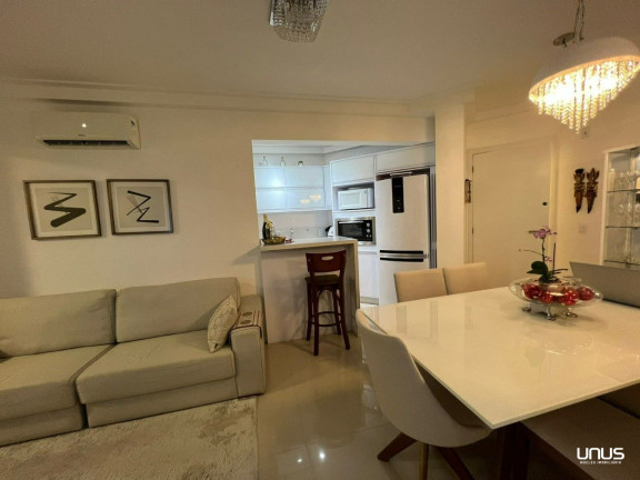 Apartamento com 2 Quartos à Venda, 69 m² em Abraão - Florianópolis