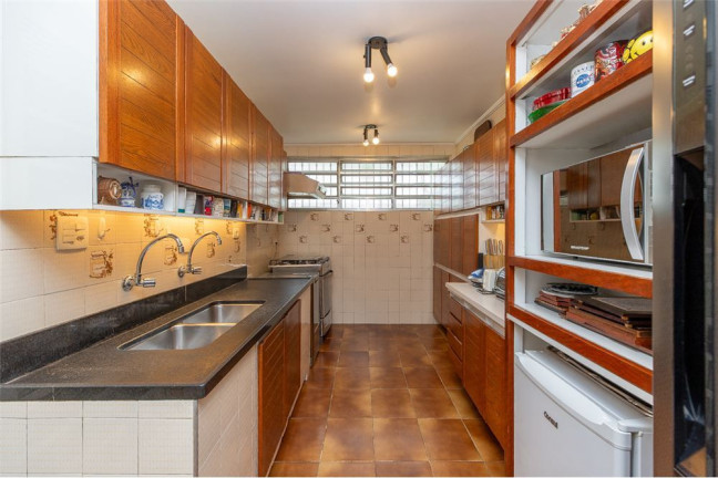 Imagem Casa com 4 Quartos à Venda, 300 m² em Moema - São Paulo