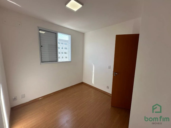 Imagem Apartamento com 2 Quartos à Venda, 45 m² em Humaitá - Porto Alegre