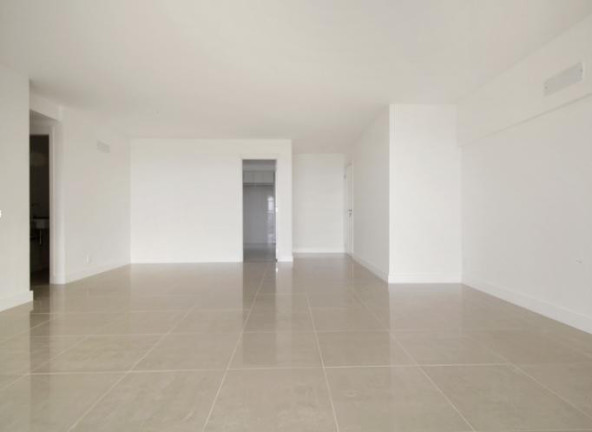 Imagem Apartamento com 4 Quartos à Venda, 197 m² em Barra Da Tijuca - Rio De Janeiro