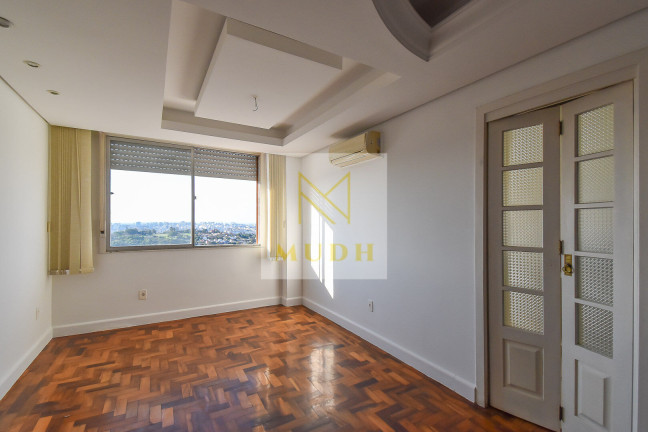 Imagem Apartamento com 3 Quartos à Venda, 105 m² em Medianeira - Porto Alegre