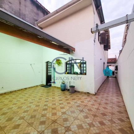Imagem Casa com 3 Quartos à Venda,  em Vila Santa Isabel - Taubaté