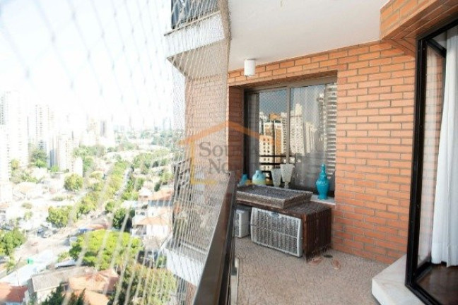 Apartamento com 4 Quartos à Venda, 275 m² em Pacaembu - São Paulo