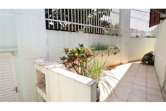 Casa com 3 Quartos à Venda, 181 m² em Jardim Aeroporto - São Paulo