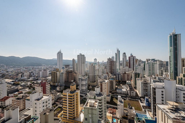 Imagem Apartamento com 3 Quartos à Venda, 130 m² em Centro - Balneário Camboriú