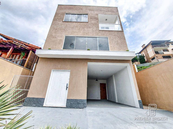 Imagem Casa com 4 Quartos à Venda, 216 m² em Albuquerque - Teresópolis