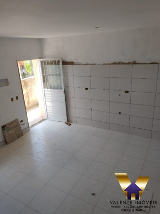 Imagem Casa com 2 Quartos para Alugar,  em Jardim Vitória - Caieiras