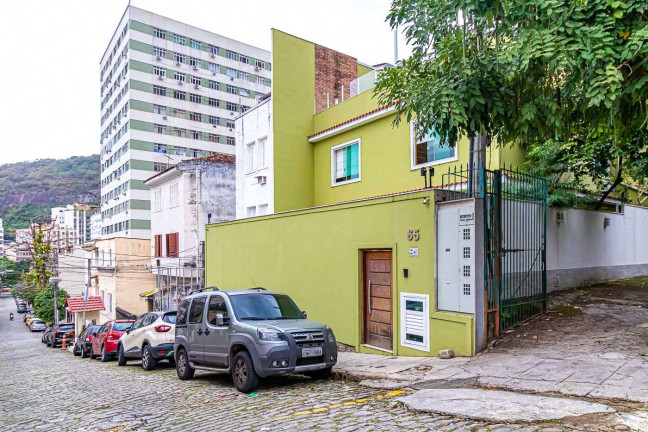Imagem Casa de Vila com 4 Quartos à Venda, 595 m² em Humaitá - Rio De Janeiro