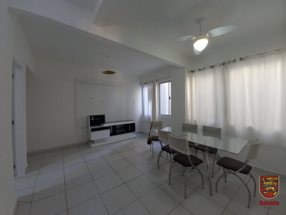 Imagem Apartamento com 2 Quartos à Venda,  em Centro - Florianópolis