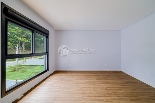 Imagem Casa com 4 Quartos à Venda, 317 m² em Santa Regina - Camboriú