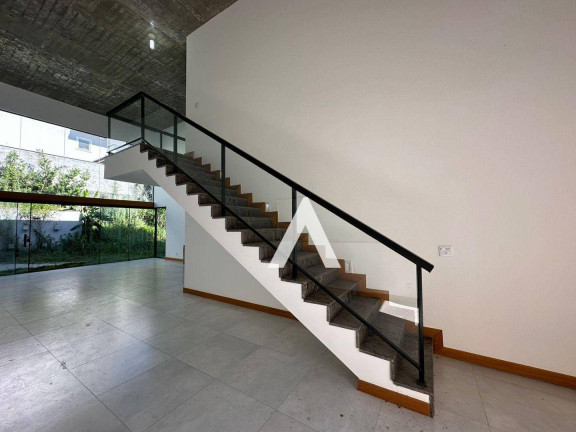 Imagem Casa com 4 Quartos à Venda, 200 m² em Vargem Grande - Teresópolis