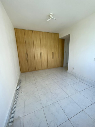 Imagem Apartamento com 3 Quartos à Venda, 140 m² em Jardim Apipema - Salvador