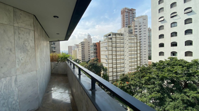 Apartamento com 5 Quartos à Venda, 601 m² em Vila Uberabinha - São Paulo