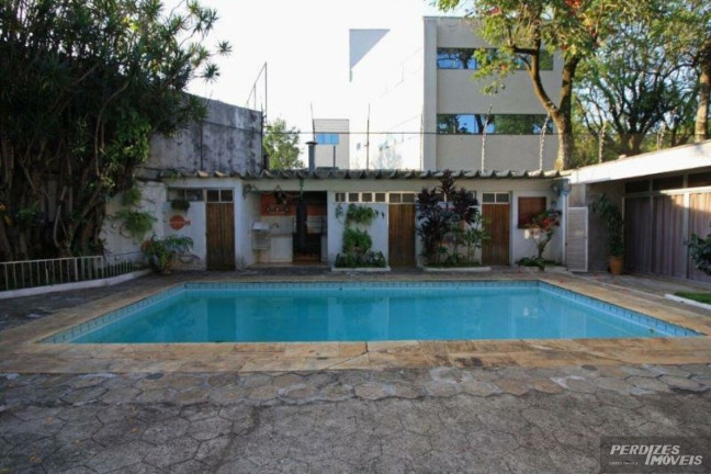 Casa com 4 Quartos à Venda ou Locação, 453 m² em Alto De Pinheiros - São Paulo