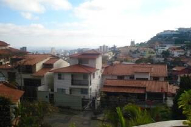Imagem Casa com 4 Quartos à Venda, 450 m² em Comiteco - Belo Horizonte