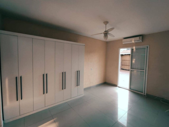 Imagem Casa com 3 Quartos para Alugar, 250 m² em Vila Liberdade - Jundiaí