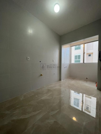 Imagem Apartamento com 2 Quartos à Venda, 77 m² em Centro - Balneário Camboriú