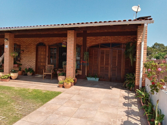 Imagem Casa com 3 Quartos à Venda, 588 m² em Cachoeira Do Bom Jesus - Florianópolis