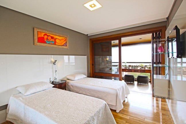 Imagem Apartamento com 3 Quartos à Venda, 510 m² em Moinhos De Vento - Porto Alegre