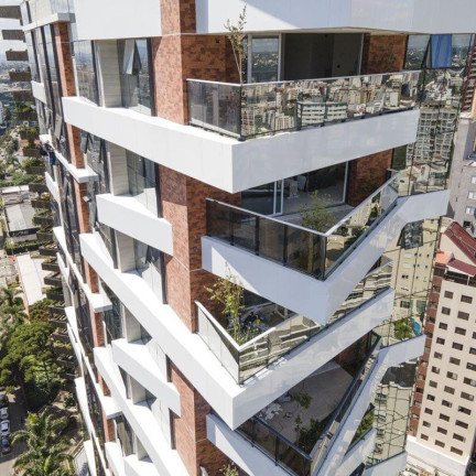 Apartamento com 3 Quartos à Venda, 240 m² em Cabral - Curitiba