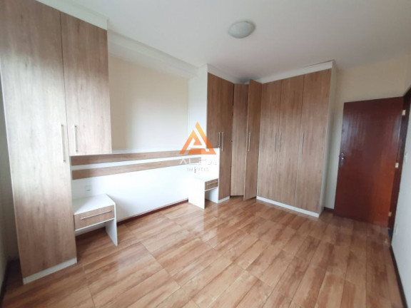 Imagem Apartamento com 2 Quartos à Venda, 70 m²