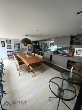 Imagem Casa de Condomínio com 5 Quartos à Venda, 900 m² em Alphaville - Barueri