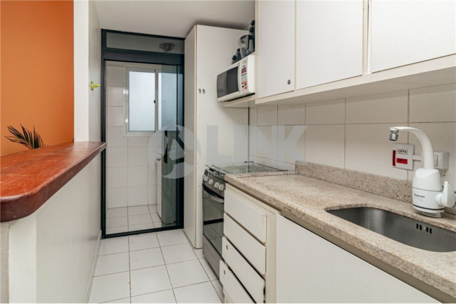 Imagem Apartamento com 3 Quartos à Venda, 68 m² em Vila Ipiranga - Porto Alegre