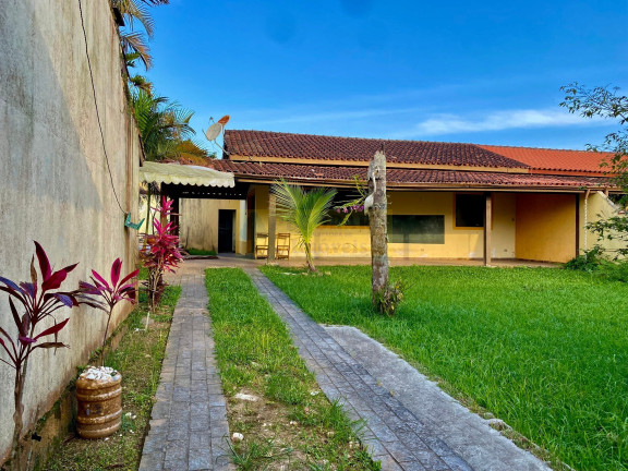 Imagem Casa com 4 Quartos à Venda, 220 m² em Jardim Britânia - Caraguatatuba