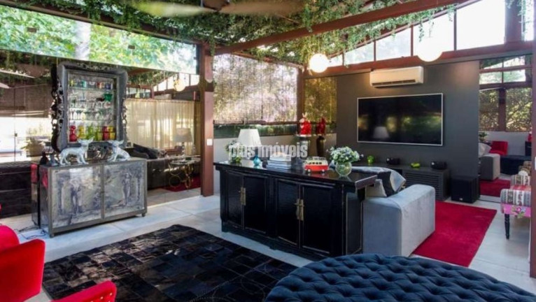 Casa com 4 Quartos à Venda ou Locação, 520 m² em Jardim Europa - São Paulo